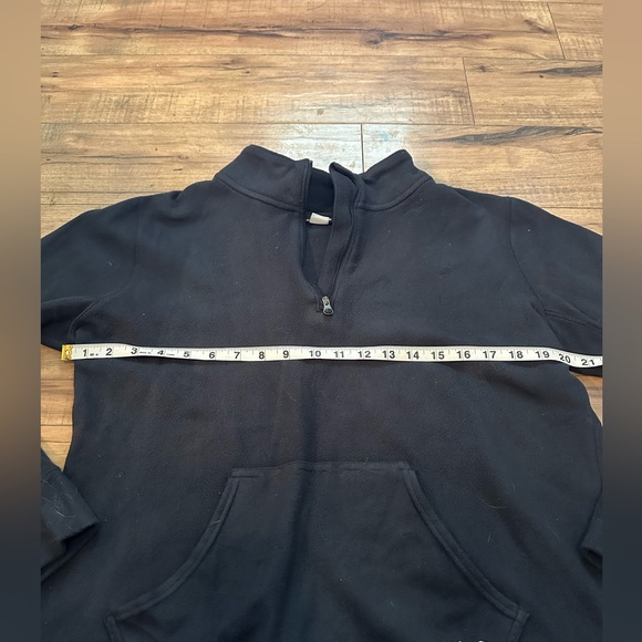 Under Armour 1/4 semi fitted pull over - Picture 6 of 6
